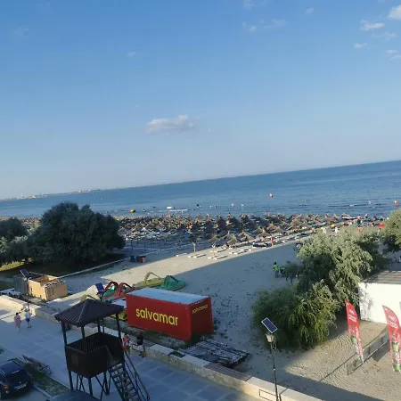 Ella By The Sea 3*